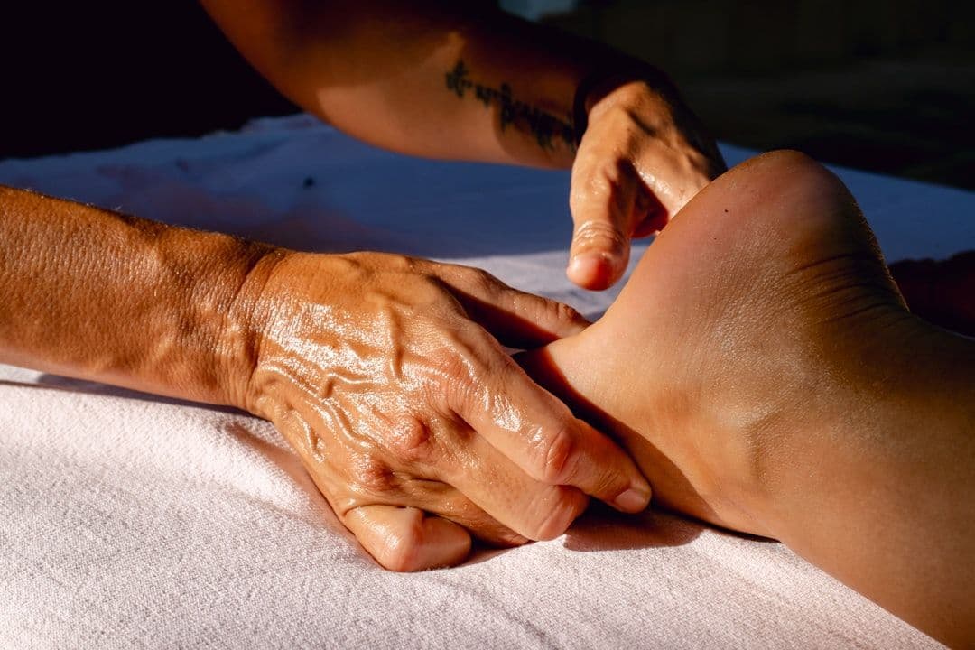 Hand Massage: Targeted Touch Therapy for Pain and Stress Relief — holistic health